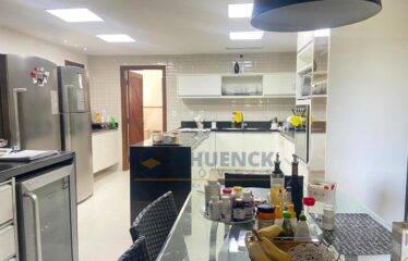 Casa Duplex em Condomínio: Conforto, Lazer e Segurança para sua Família
