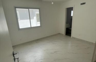 Casa moderna em associação de moradores com 177m2, design elegante e funcional