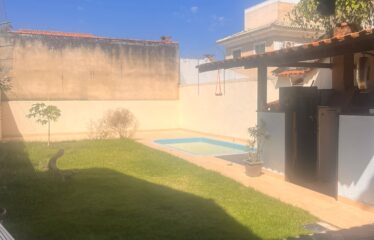 Casa com 2 Quartos e 2 banheiros à Venda, 103 m².