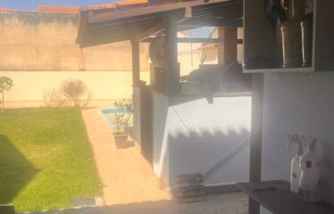 Casa com 2 Quartos e 2 banheiros à Venda, 103 m².