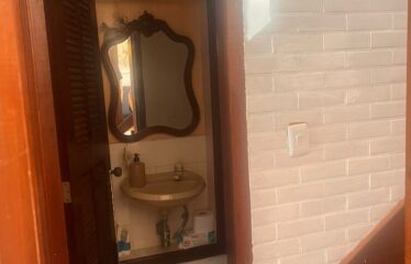 Casa com 2 Quartos e 2 banheiros à Venda, 103 m².