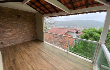 Casa dentro de condomínio em Piratininga