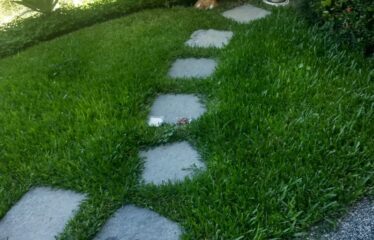 Encante-se com esta magnífica residência de 340m², pensada para oferecer o máximo de bem-estar, funcionalidade e estilo!