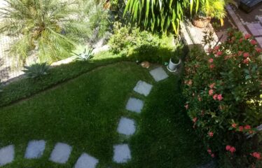 Encante-se com esta magnífica residência de 340m², pensada para oferecer o máximo de bem-estar, funcionalidade e estilo!