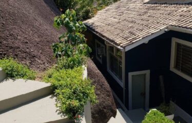 Encante-se com esta magnífica residência de 340m², pensada para oferecer o máximo de bem-estar, funcionalidade e estilo!