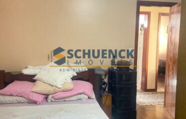 Casa Linear com Amplo Quintal e Anexo – Oportunidade Única!