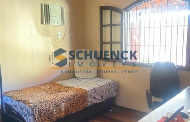 Casa Linear com Amplo Quintal e Anexo – Oportunidade Única!
