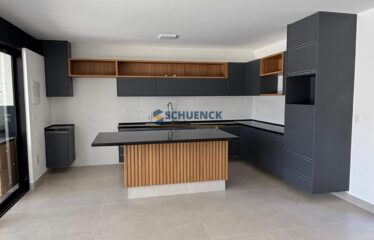 Casa Duplex em Camboinhas com piscina, varanda gourmet e 3 suítes.
