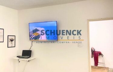 Casa com Quintal Amplo e Gramado, em Santo Antônio!