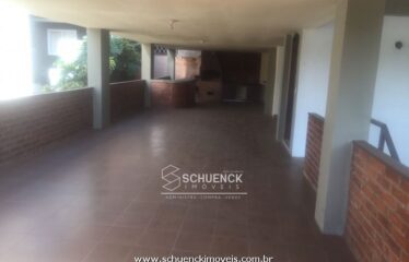 Casa ampla com lazer completa próxima à entrada de Itacoatiara!