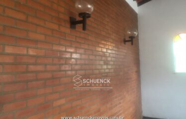 Casa ampla com lazer completa próxima à entrada de Itacoatiara!