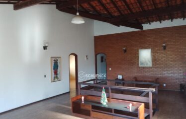 Casa ampla com lazer completa próxima à entrada de Itacoatiara!