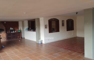 Casa ampla com lazer completa próxima à entrada de Itacoatiara!