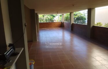 Casa ampla com lazer completa próxima à entrada de Itacoatiara!