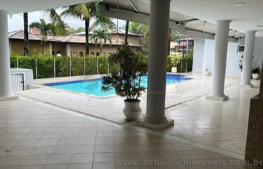 Oportunidade Única! Casa Linear de Esquina em Condomínio Fechado de Alto Padrão!