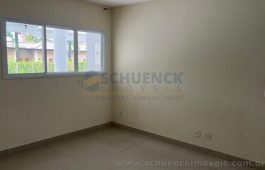 Oportunidade Única! Casa Linear de Esquina em Condomínio Fechado de Alto Padrão!