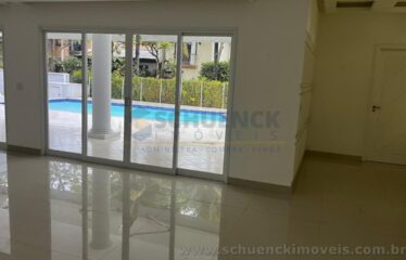 Oportunidade Única! Casa Linear de Esquina em Condomínio Fechado de Alto Padrão!