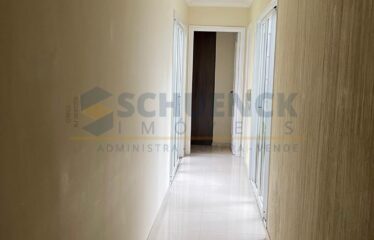 Oportunidade Única! Casa Linear de Esquina em Condomínio Fechado de Alto Padrão!