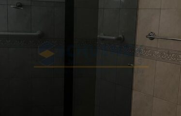 Oportunidade Única! Casa Linear de Esquina em Condomínio Fechado de Alto Padrão!