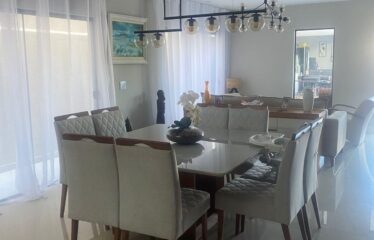 CASA DUPLEX COM LAZER COMPLETO – CONFORTO E SOFISTICAÇÃO! SC0702