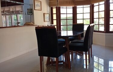 Excelente Casa Linear em Condomínio – Conforto, Espaço e Sofisticação – SC0704