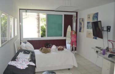 Maravilhosa mansão na Praia de Itacoatiara, Frente ao Mar! SC0495